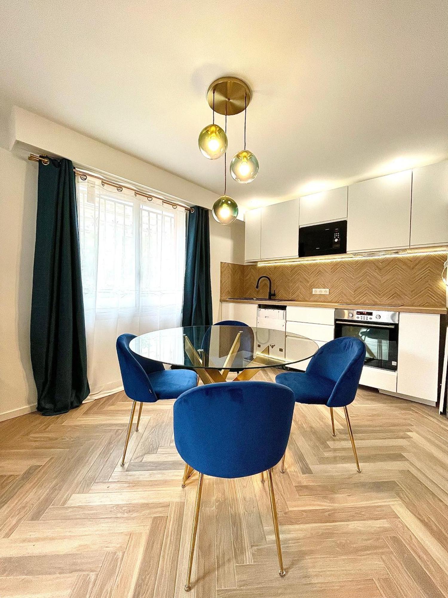 Appartamento Bel Port De Avec Terrasse, Parking Nizza